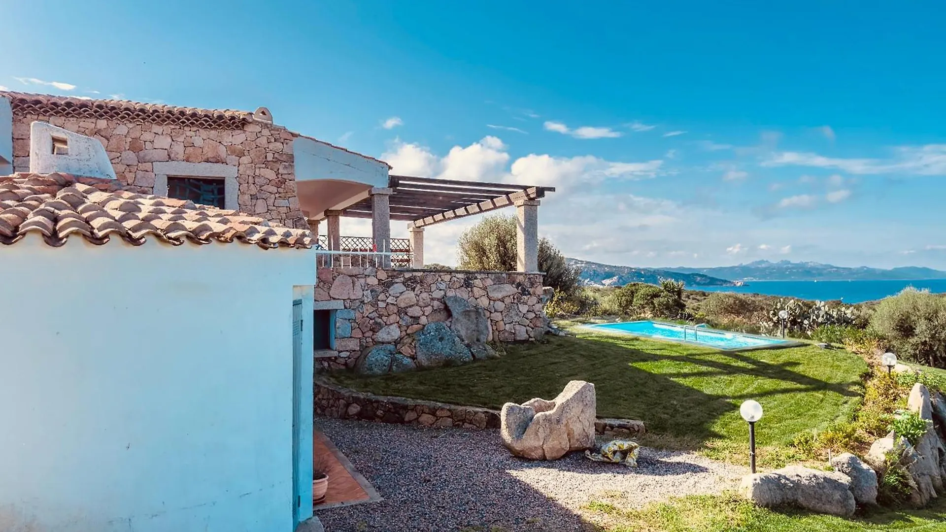 Porto Cervo Villas Swimming Pool - Sea View