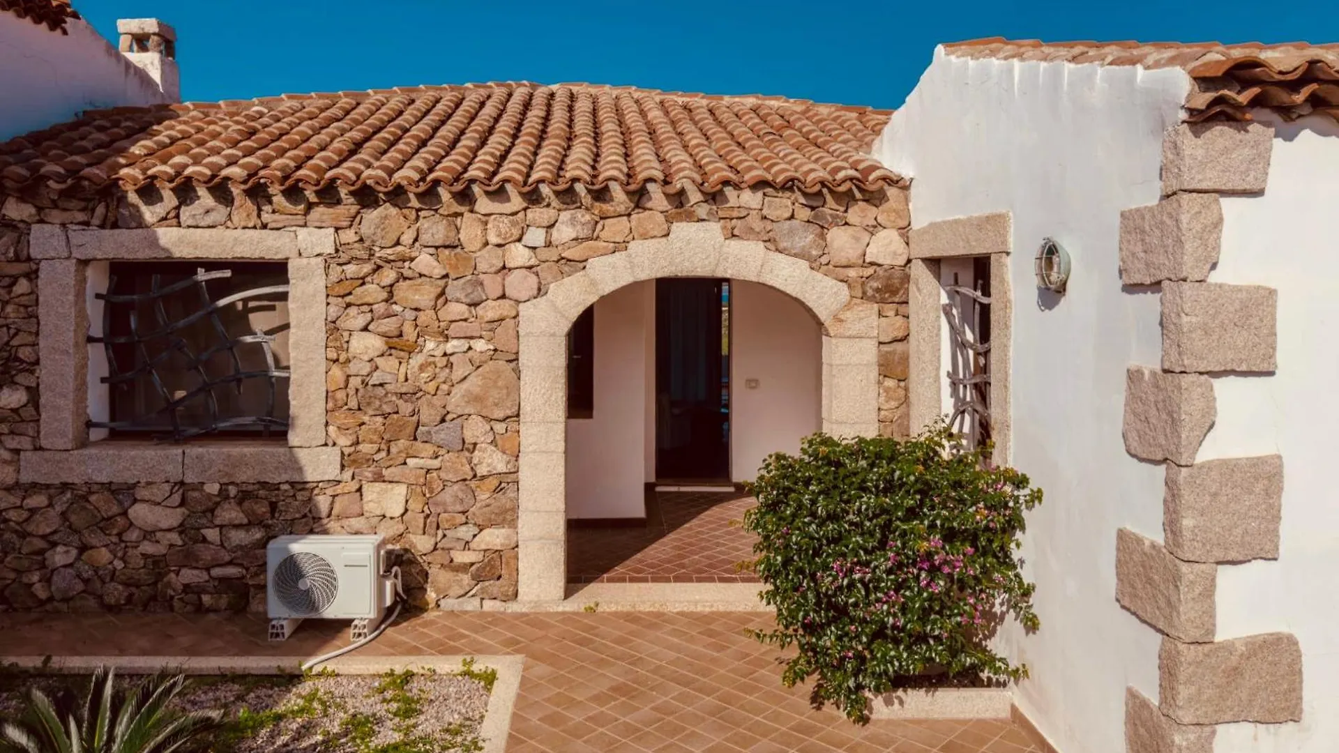Porto Cervo Villas Swimming Pool - Sea View